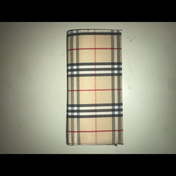 Authentic BurberryLondon blue label wallet. - Picture 4 of 7